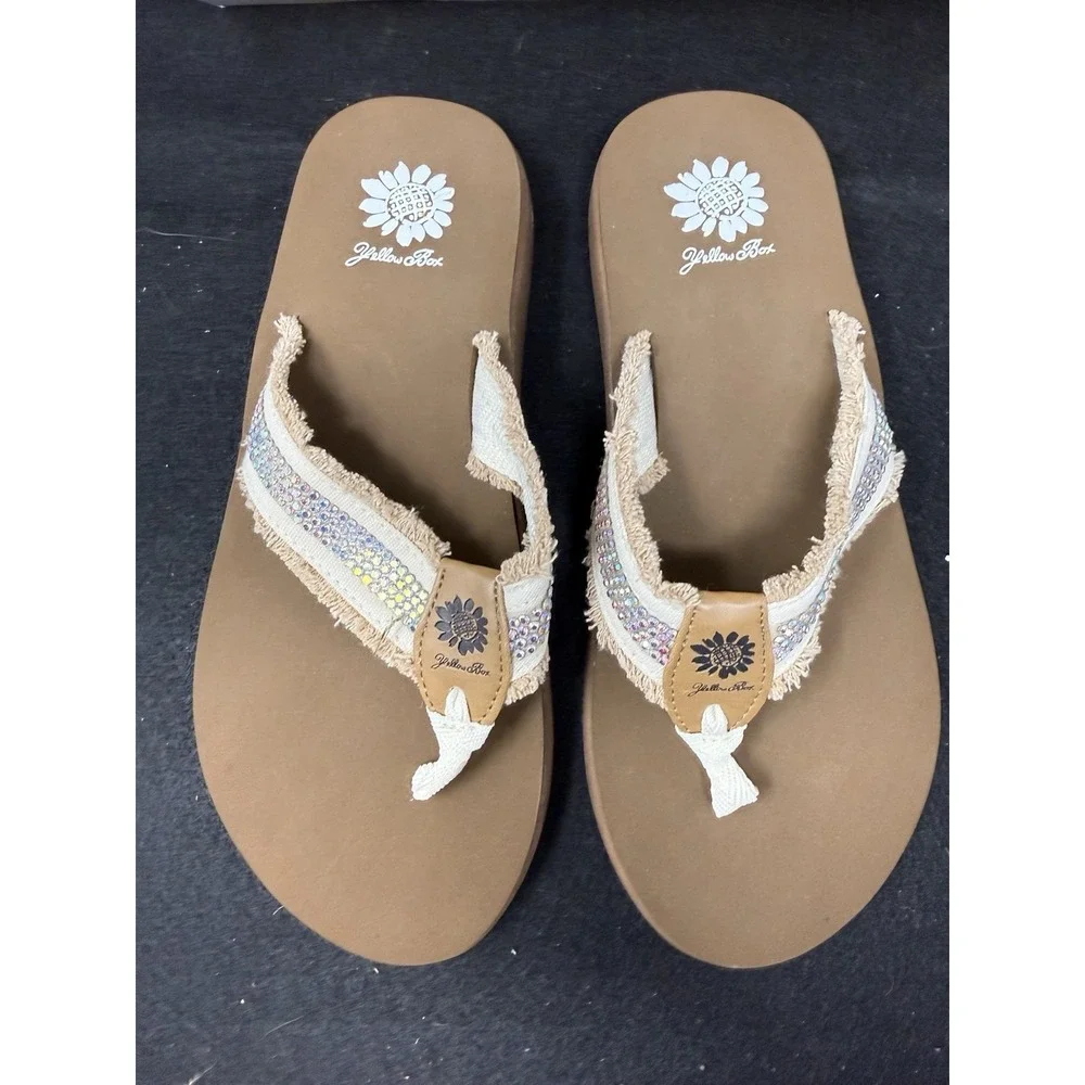 Yellow Box Genzy Rhinestone Flip Flop Sandals Womens Size 8.5 Beige With Box - Picture 2 of 6